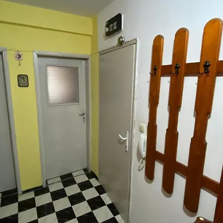 аria Bed & Breakfast *